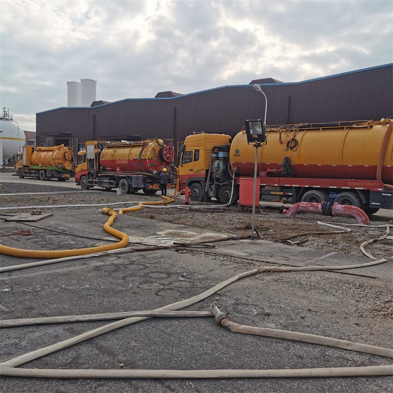 明水污水池清理