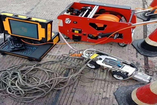 明水CCTV管道检测机器人